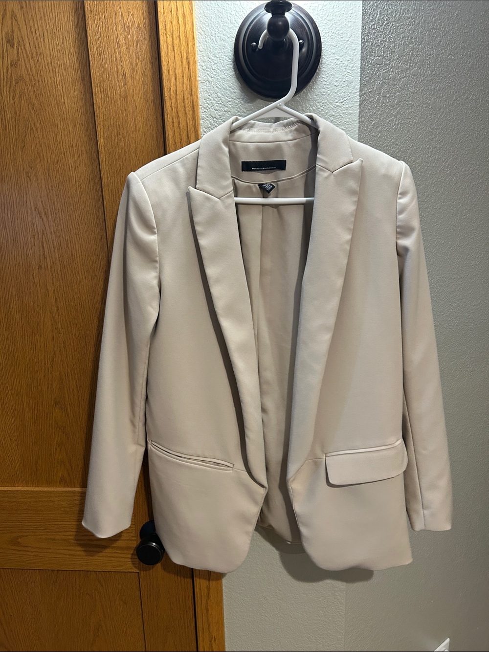 White House Black Market Cream Tailored Women's Blazer